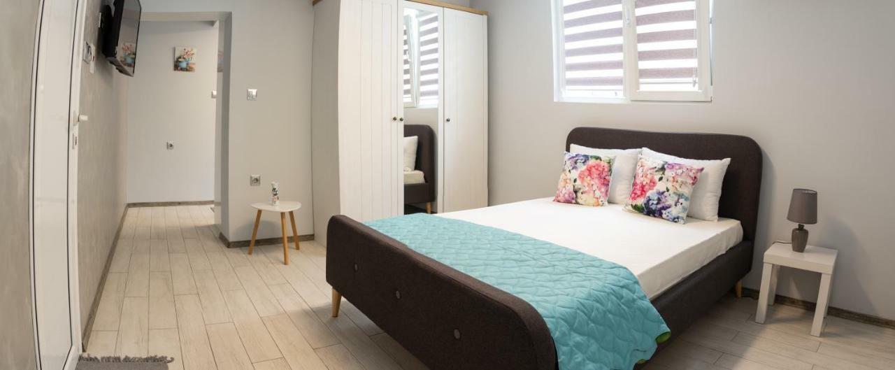 Apartment Morska Street Burgas Екстер'єр фото